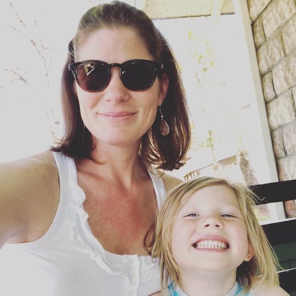 Meet your Posher, Cassie - Picture 7 of 9